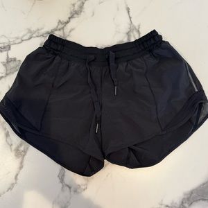 Lululemon Hotty Hot Short 4”